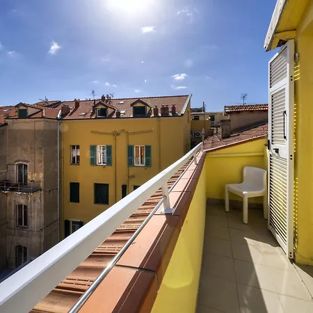 Lägenhet Mansarda *