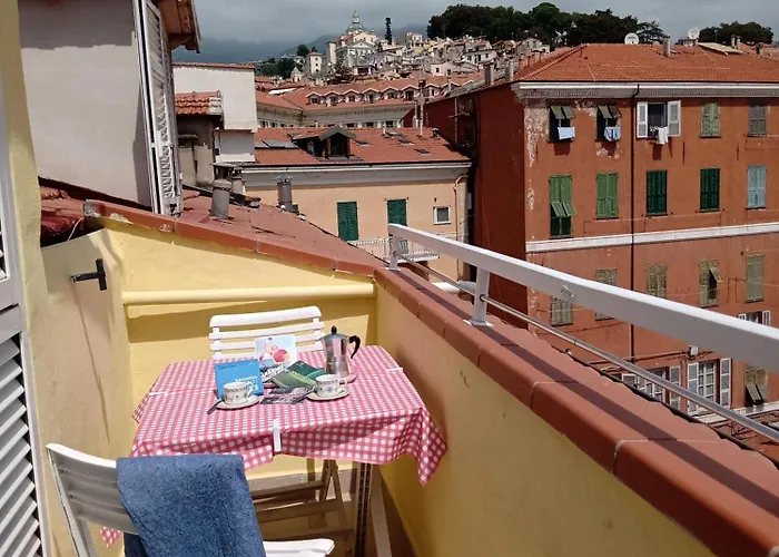 アパート Mansarda